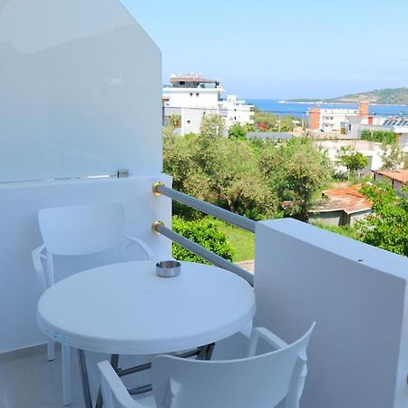 Iljo Apartments Ksamil Eksteriør bilde